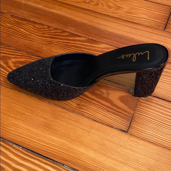 Lulu’s Moliday Black Glitter Mules - Picture 3 of 8